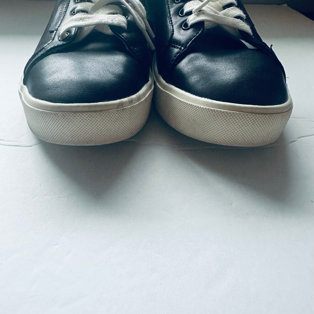 **CLOSET CLEAR OUT** Sam Edelman Ethyl Low Top Sneaker - 9 - Picture 7 of 10